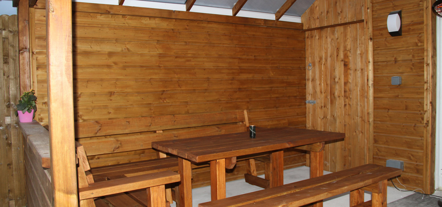 Corner Bench and Table Set 1