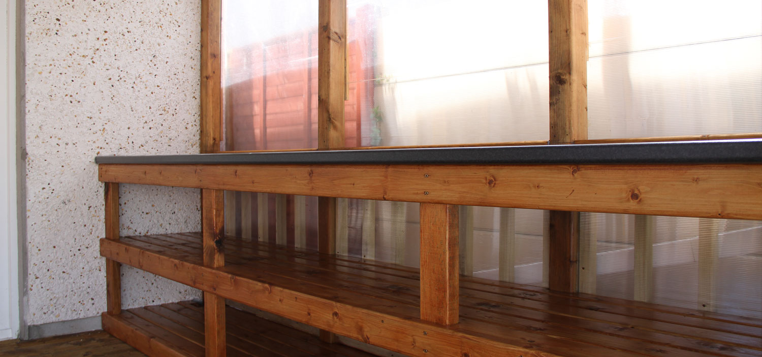 Sitting Area, Box Storage and Worktop