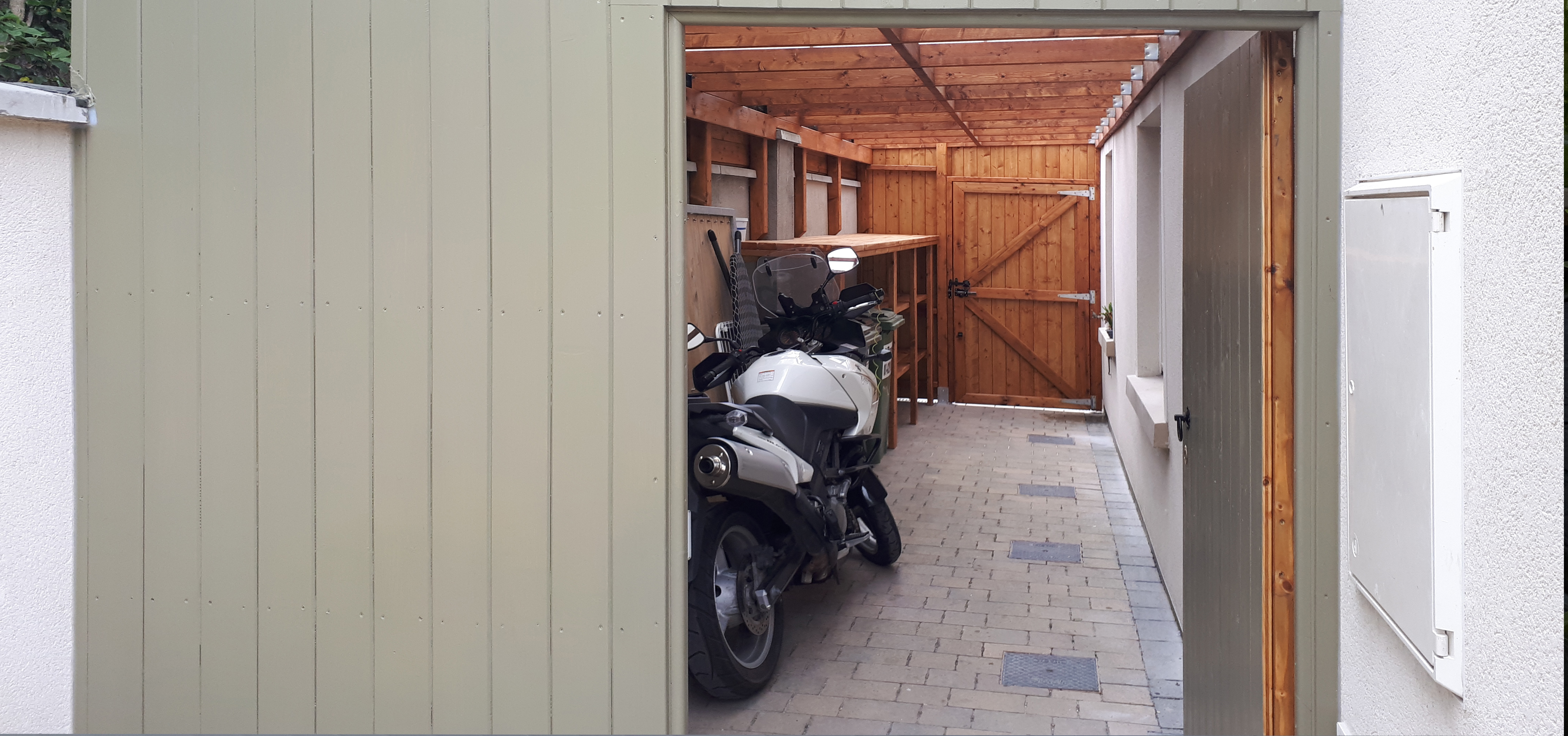 Side Passage Shelter for Motorbike 1