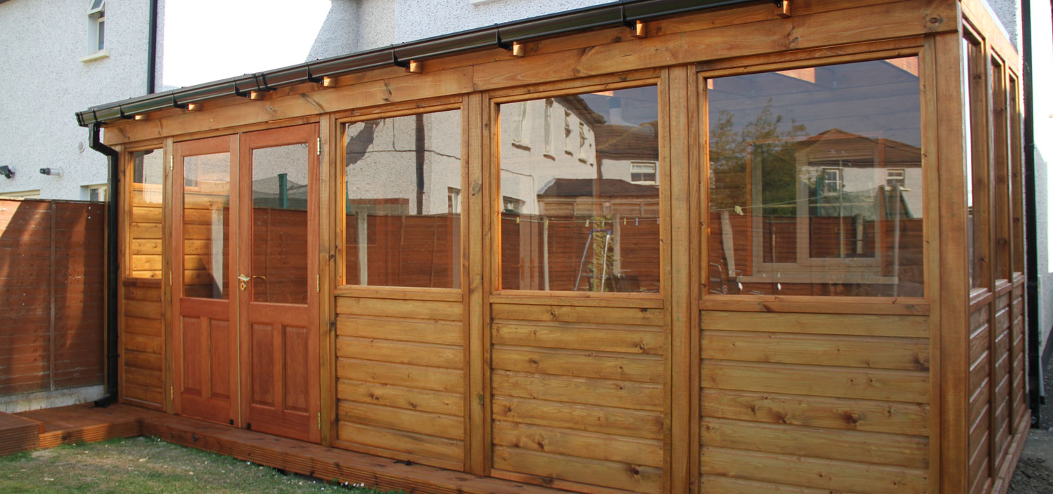 Spacious Timberframe Garden Room 3